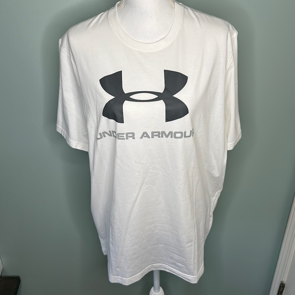 NWOT Under Armour tshirt size XL